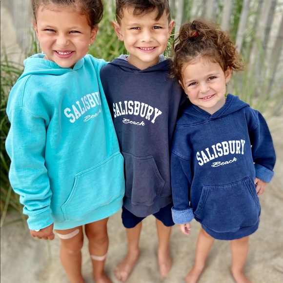 Meet your posher, Jessica 💜 - Picture 15 of 16